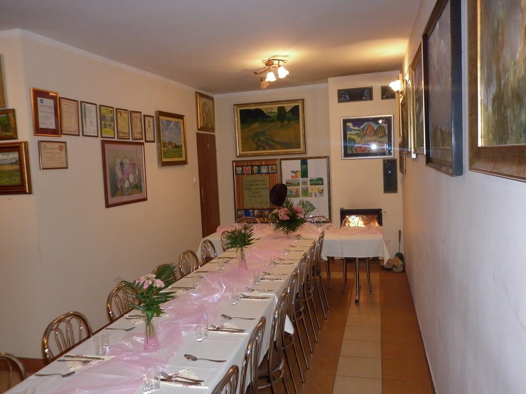 Gospodarstwo Agroturystyczno-Edukacyjne Gratka Celiny  Dış mekan fotoğraf